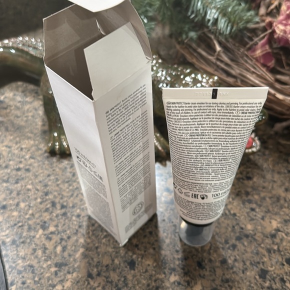 Skin Protect - Picture 3 of 8